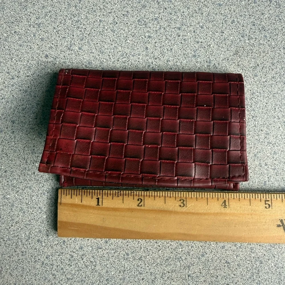 N/A beautiful burgundy